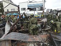 Жертвами землетрясения в Японии стали не менее 215 человек