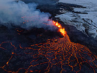 Извержение вулкана в Исландии, тысячи эвакуированных