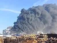 На юге России произошел взрыв на полиэфирном заводе
