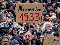 Сотни тысяч граждан приняли участие в демонстрациях против правого экстремизма в Германии