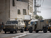 Машина с 14 палестинскими нелегалами прорвалась через КПП "Хизме"