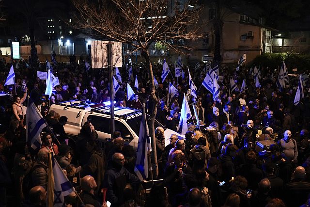 Акции протеста в Израиле: против Нетаниягу, за освобождение заложников. Фоторепортаж
