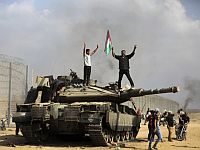Фотографы NYT, сопровождавшие боевиков ХАМАСа во время резни 7 октября, удостоены премии Джорджа Полка