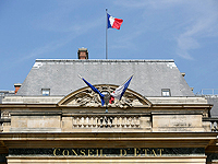 Франция станет первой страной в мире, где право на аборт закреплено конституцией