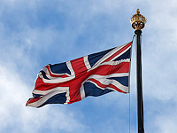 Великобритания вводит санкции против четверых 