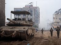 ЦАХАЛ в Газе: ВВС атаковали десятки целей, операции в больницах "Шифа" и "Аль-Амаль". Видео