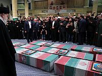 В Тегеране хоронят офицеров КСИР, убитых в результате авиаудара по "консульству" в Дамаске

