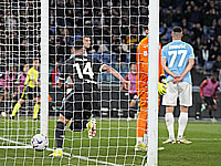 На 83-й минуте Аркадиуш Милик забил гол, который вывел "Ювентус" в финал