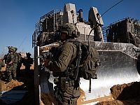ЦАХАЛ: израильские ВВС атаковали за сутки более 150 целей в секторе Газы. Видео

