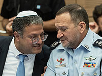 Генеральный инспектор полиции Коби Шабтай (справа) давно конфликтует с министром национальной безопасности Итамаром Бен-Гвиром, и их неприязнь взаимна