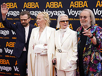 Музыкантам ABBA присвоили рыцарское звание в Швеции