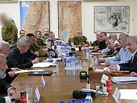 Нетаниягу проводит заседание "узкого" военного кабинета