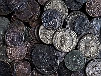 Среди руин в Лоде найден клад монет периода восстания против Констанция Галла
