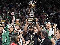 "Бостон Селтикс" стал чемпионом и рекордсменом НБА