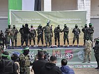 Винтовки "Тавор" на церемонии освобождения заложниц в Газе. Версии
