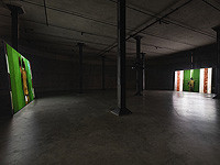 Зеркальная инсталляция в галерее TATE Modern 2023  