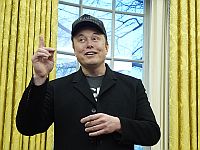 "Самый умный ИИ на Земле". Маск анонсировал выход Grok 3