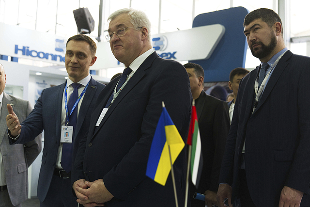 Выставка вооружений IDEX 2025 в Абу-Даби. Фоторепортаж