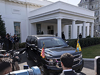 28 февраля. Президент Украины покидает Белый дом после встречи с Трампом