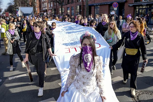 Марш в Берлине 8 марта: против насилия в отношении женщин. Фоторепортаж