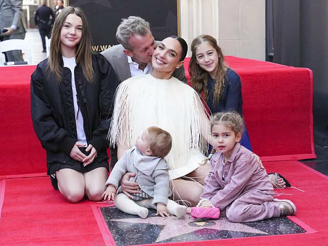Звезда Галь Гадот на Аллее славы в Голливуде. Фоторепортаж 