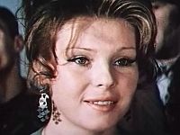 В фильме "Центровой из поднебесья" (1975)
