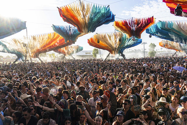 Coachella 2025: фестиваль музыки в Калифорнии. Фоторепортаж
