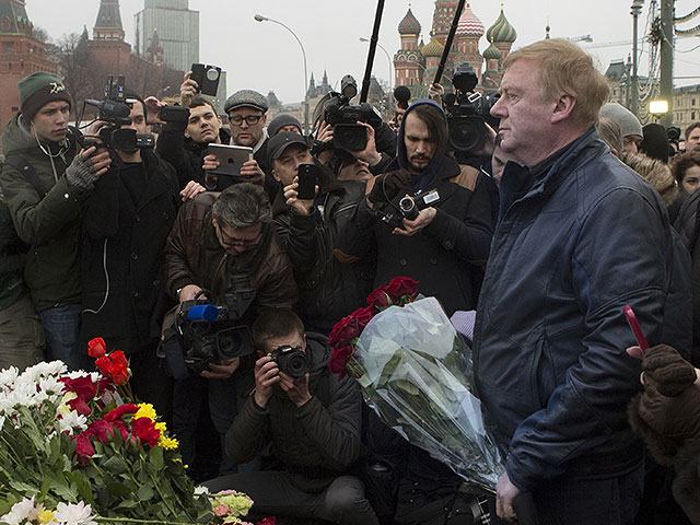 На месте убийства Бориса Немцова, 2015 год