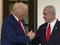 Белый дом: "Удары Израиля в Сирии и обстрел церкви в Газе застали Трампа врасплох"
