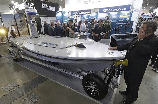 Безэкипажный катер Muskie M18 производства компании Maritime Tactical Systems, Inc. (MARTAC)