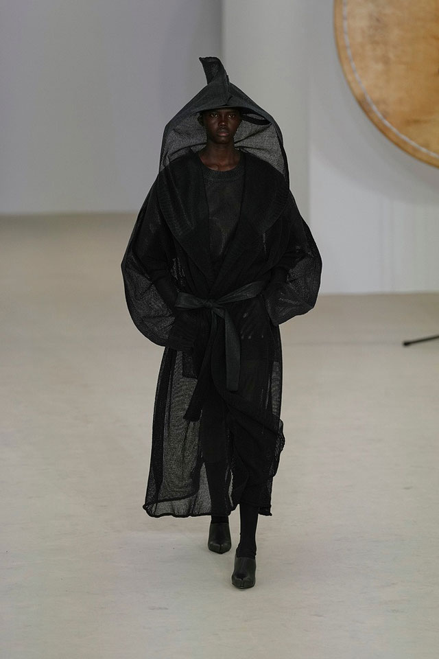 Коллекция Issey Miyake