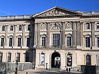 Прокурор Парижа: "Лувр ограбили мелкие воришки"