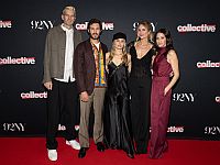 Netflix продлил романтическую комедию "Никто этого не хочет" на третий сезон