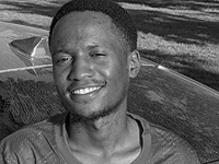 Джошуа Лойту Моллел, гражданин Танзании