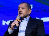 Надав Аргаман