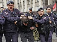 Бывший сотрудник российского Центра "Э" подал жалобу на избиение в полиции