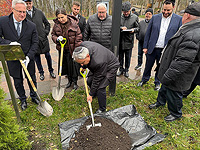 Министр Элькин и глава "Натива" Шохам посетили "Бабий Яр"