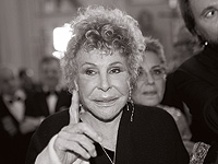 "Синьора итальянской песни" Орнелла Ванони умерла в возрасте 91 года