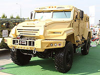 "На фоне обострения обстановки": Россия поставила Ирану партию бронеавтомобилей "Спартак"