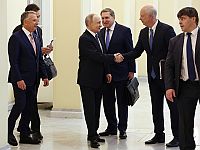 Расшифровки Bloomberg: эмиссар Трампа и советники Путина обсуждали "мирный план" по Украине