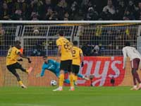 "Боруссия" (Дортмунд) разгромила "Вильярреал" 4:0