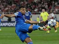 В битве за лидерство победил "Арсенал". Покер Мбаппе. Результаты матчей Лиги чемпионов