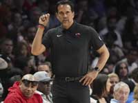 НБА. "Бостон" прервал рекордную серию "Детройта". 800-я победа Споэльстры