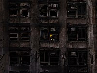 Число погибших при пожаре в Гонконге выросло до 83 человек, огон все еще не потушен