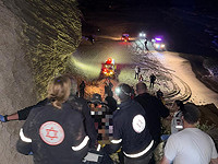 Возле Хадеры при падении со скалы разбился велосипедист