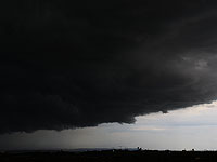 Метеослужба выпустила "красное" предупреждение о большом количестве осадков