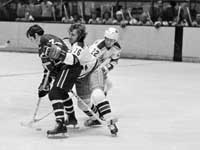 1972. Ванкувер Кэнакс - Нью Йорк Рейнджерс. Бобби Руссо номер 22