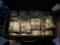 Дело "Смайл Клиник": десятки кг наркотиков, миллионы долларов наличными