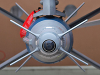 Индия закупает израильские комплекты, превращающие "глупые" бомбы в высокоточные боеприпасы