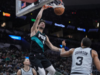 НБА. "Трипл-дабл 29+" Дени Авдии. "Портленд" победил "Сан-Антонио"